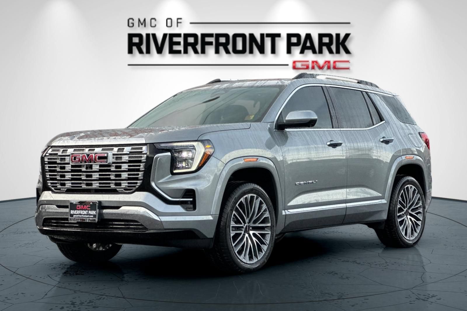 New 2026 GMC Terrain Denali w/ LPO, Floor Liner Package AWD/4WD image 7