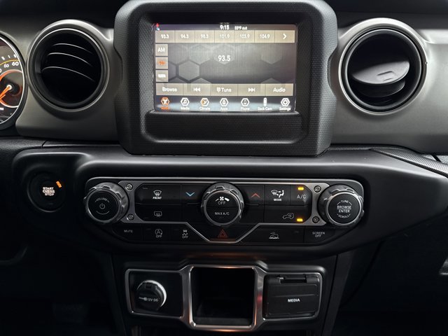 Used 2022 Jeep Wrangler Unlimited Sport image 15