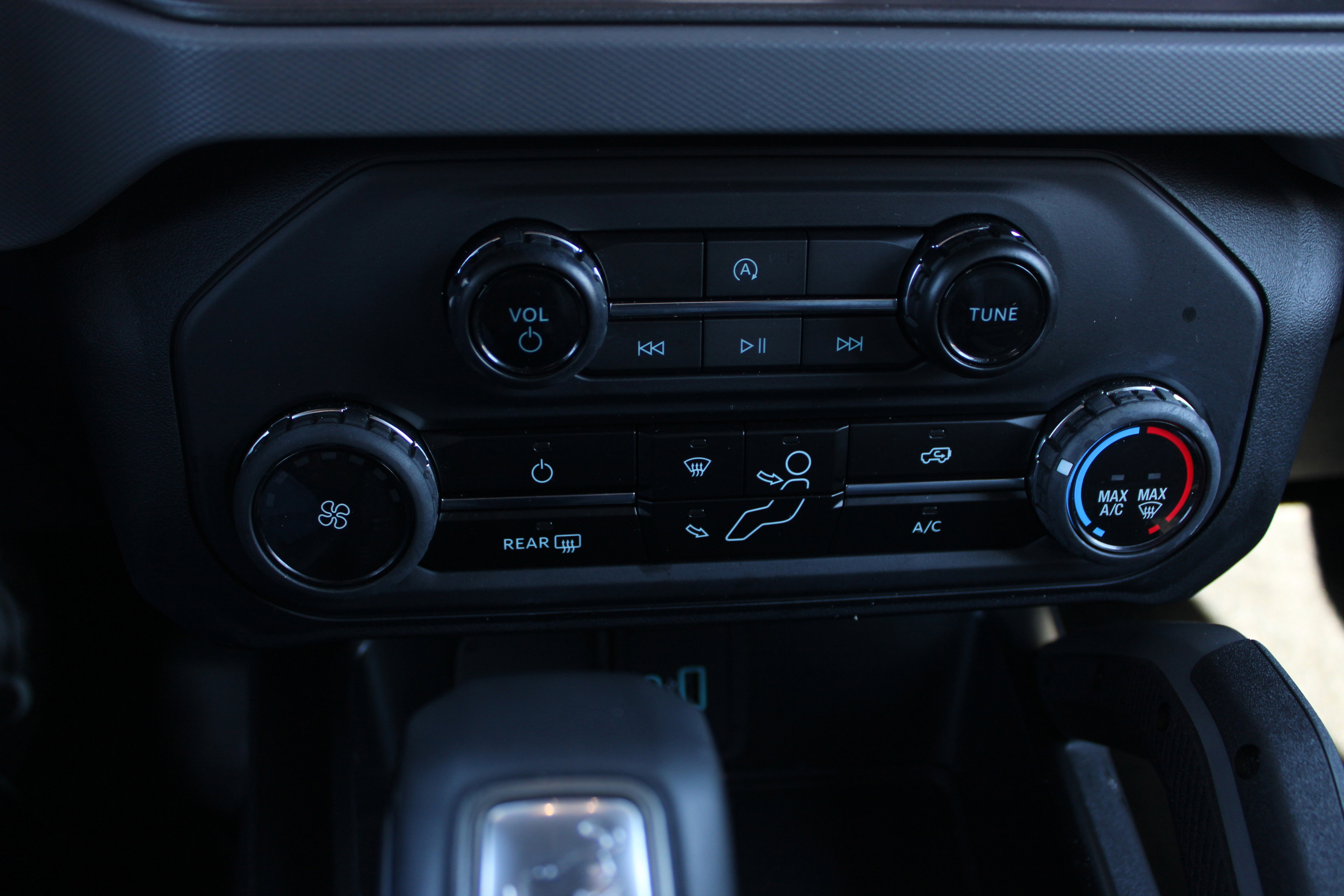 Used 2024 Ford Bronco Big Bend image 21