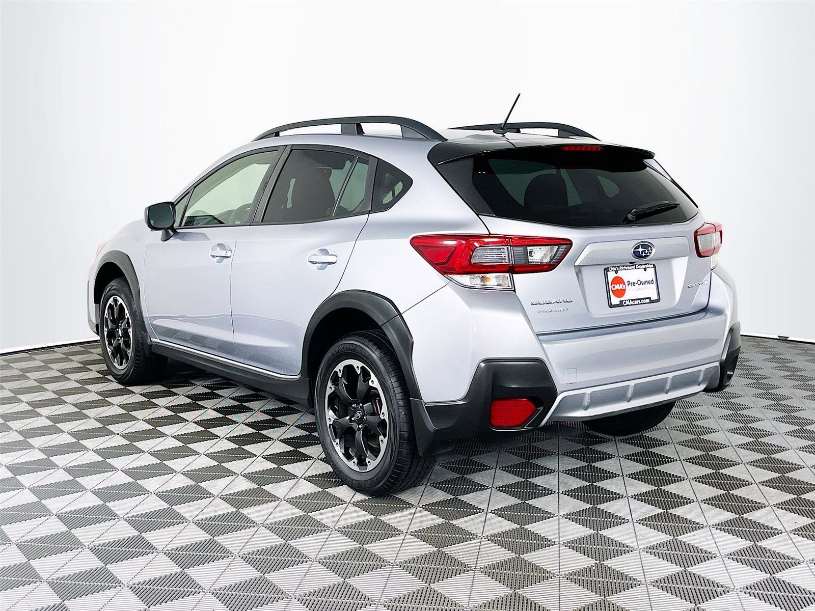 Certified 2023 Subaru Crosstrek 2.0i image 6