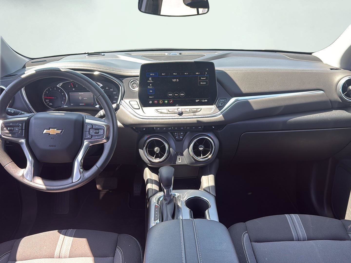 Used 2025 Chevrolet Blazer LT AWD/4WD image 25