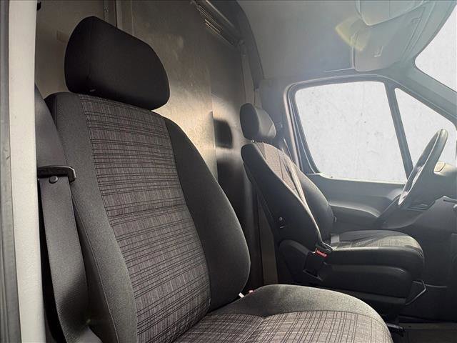 Used 2018 Mercedes-Benz Sprinter 2500 image 24