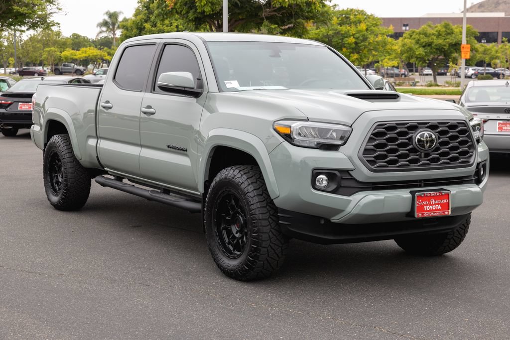 Certified 2022 Toyota Tacoma TRD Sport w/ Technology Package RWD image 3