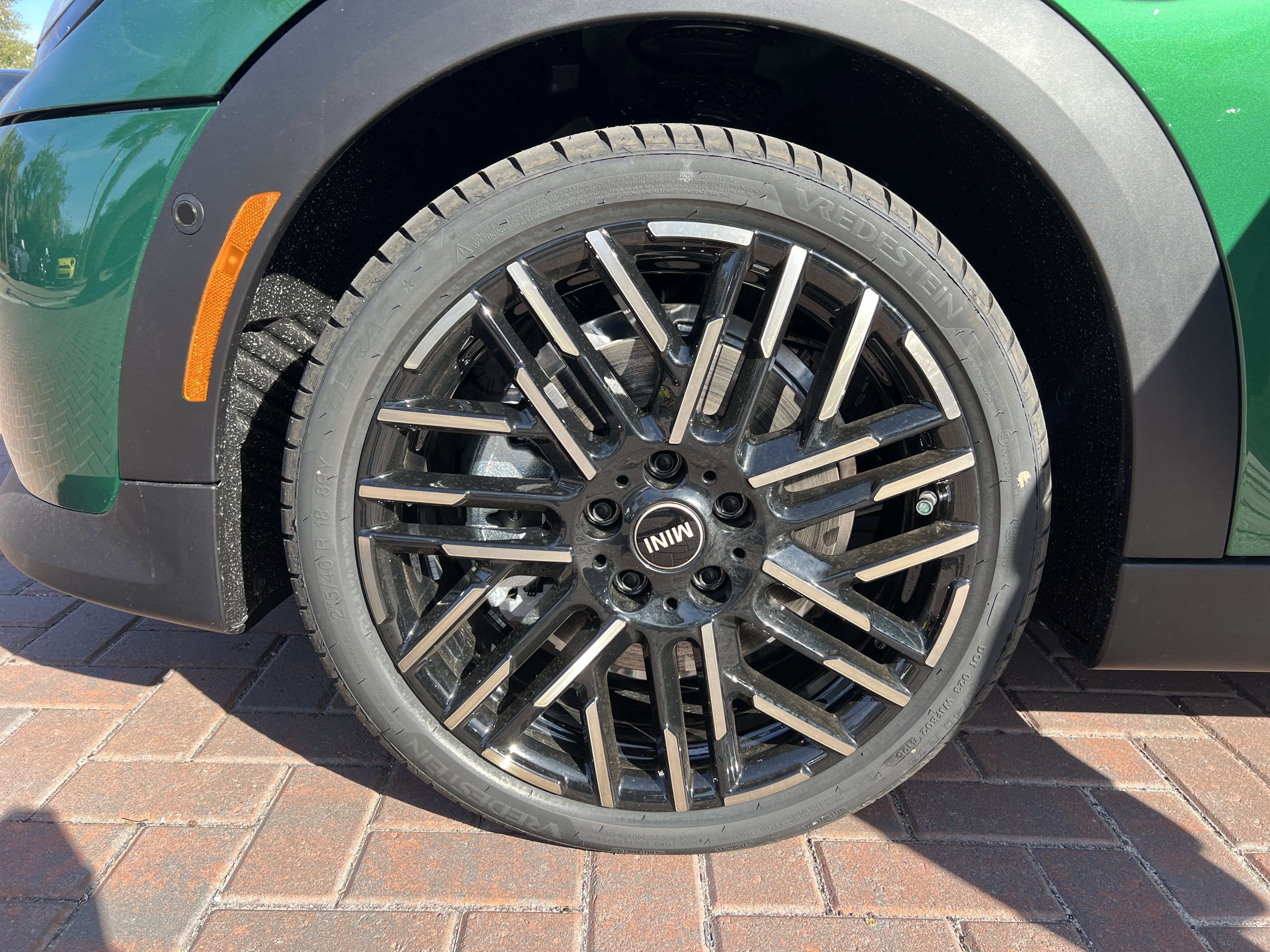 New 2026 MINI Cooper 4-Door Hardtop FWD image 23