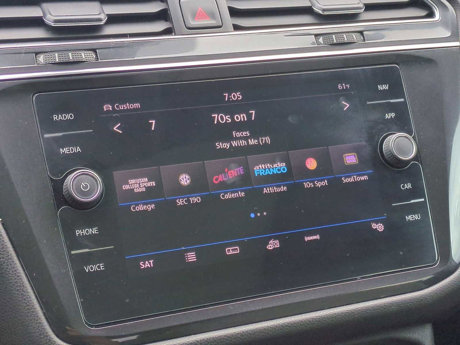 Used 2019 Volkswagen Tiguan SEL Premium AWD/4WD image 13