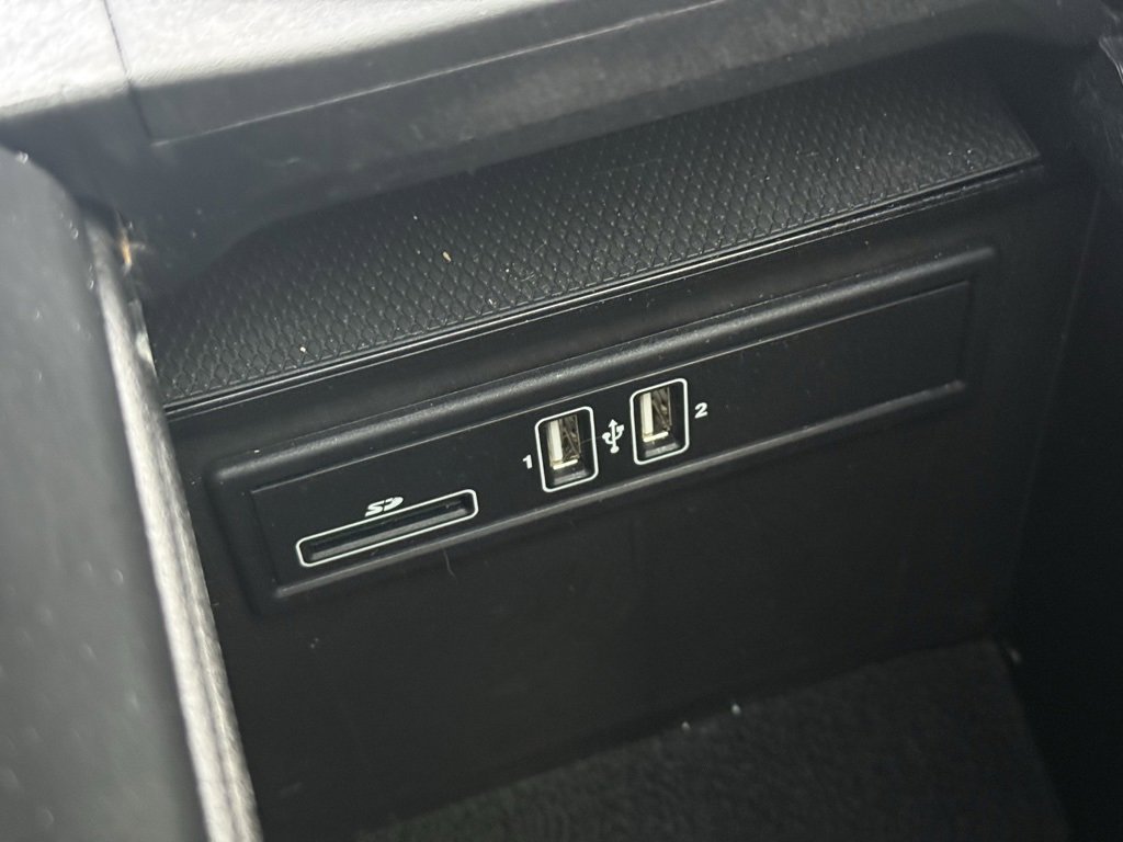 Used 2017 Mercedes-Benz GLC 300 4MATIC image 29