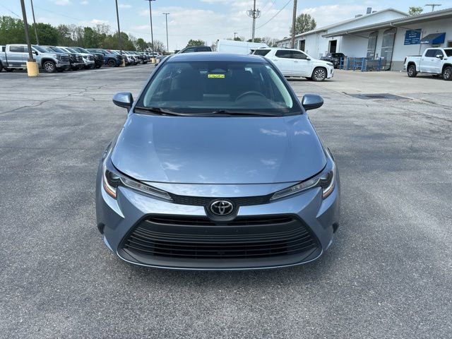 Used 2023 Toyota Corolla LE FWD image 3