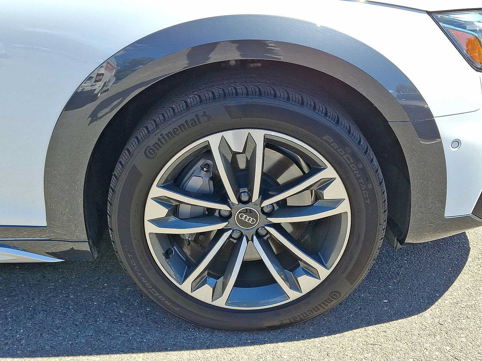Certified 2023 Audi A4 2.0T allroad Prestige AWD/4WD image 33