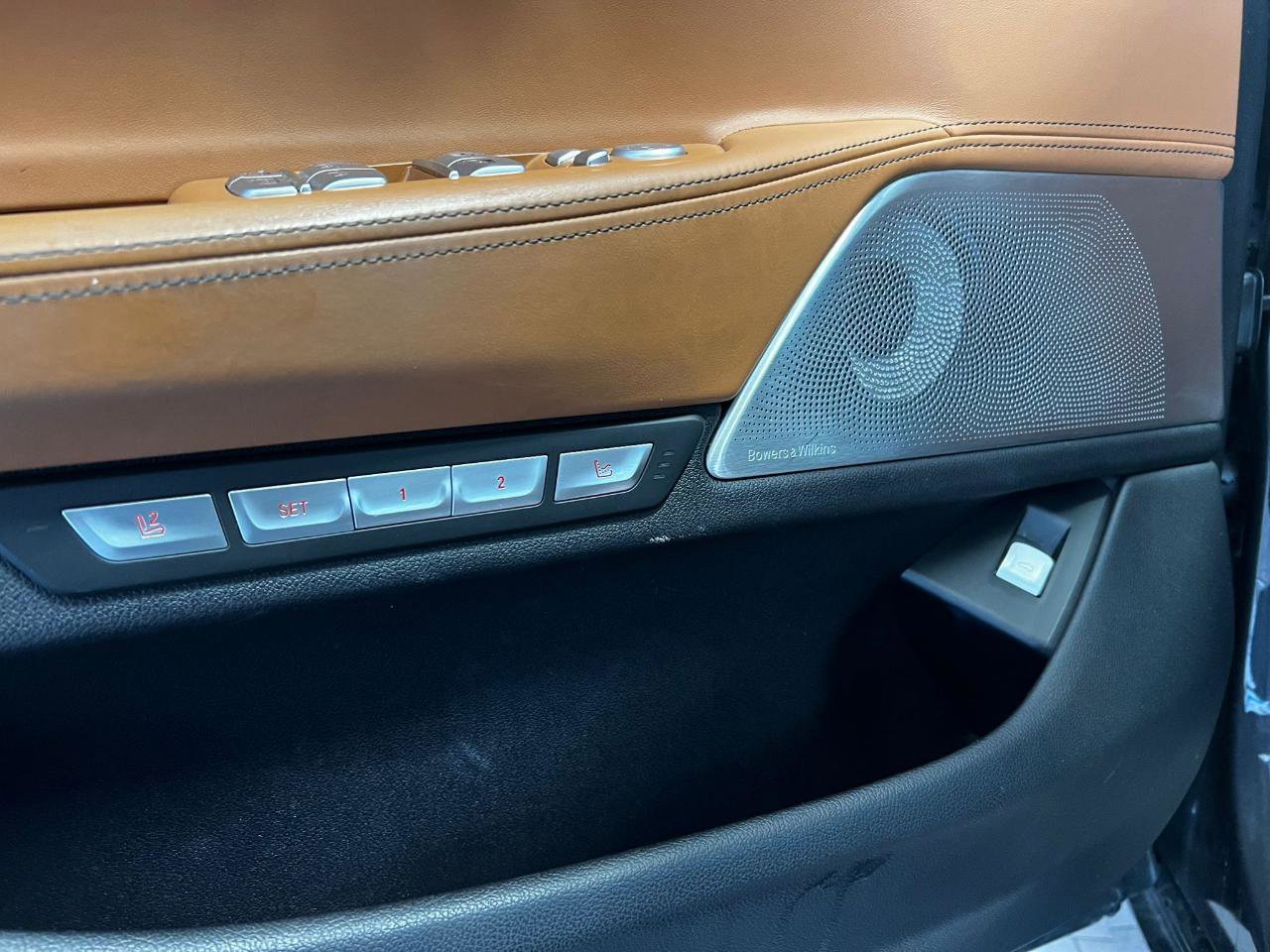 Used 2018 BMW 750i xDrive image 13