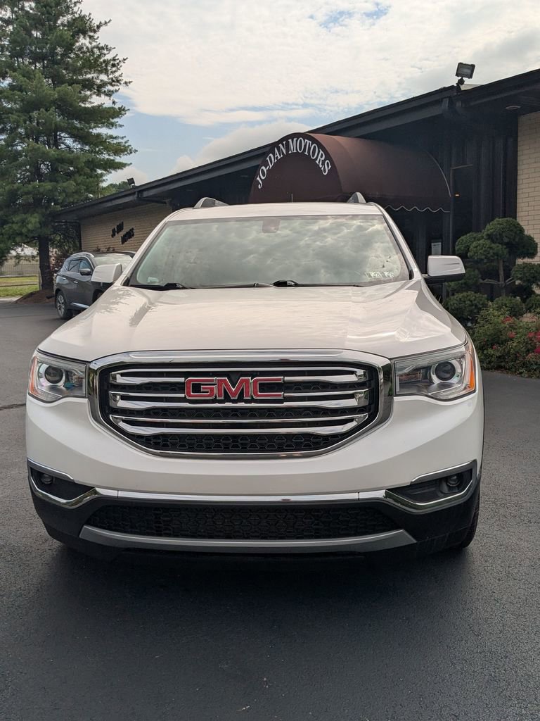 Used 2019 GMC Acadia SLT image 2