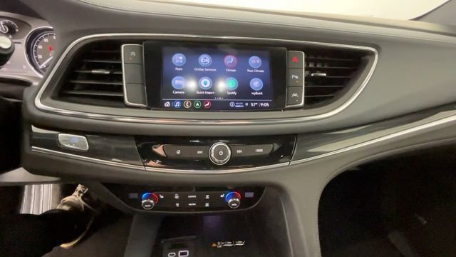 Used 2022 Buick Enclave Essence w/ Sport Touring Edition FWD image 31