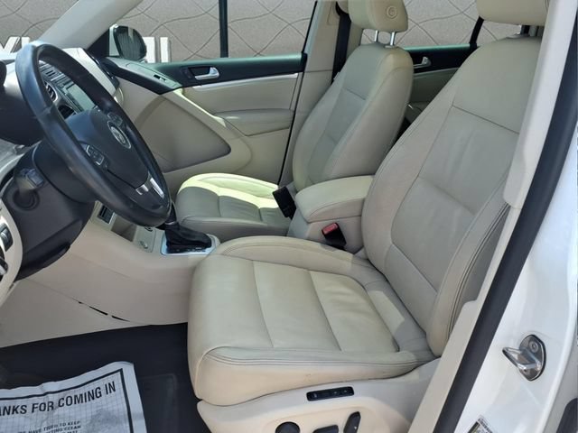 Used 2013 Volkswagen Tiguan SEL AWD/4WD image 19