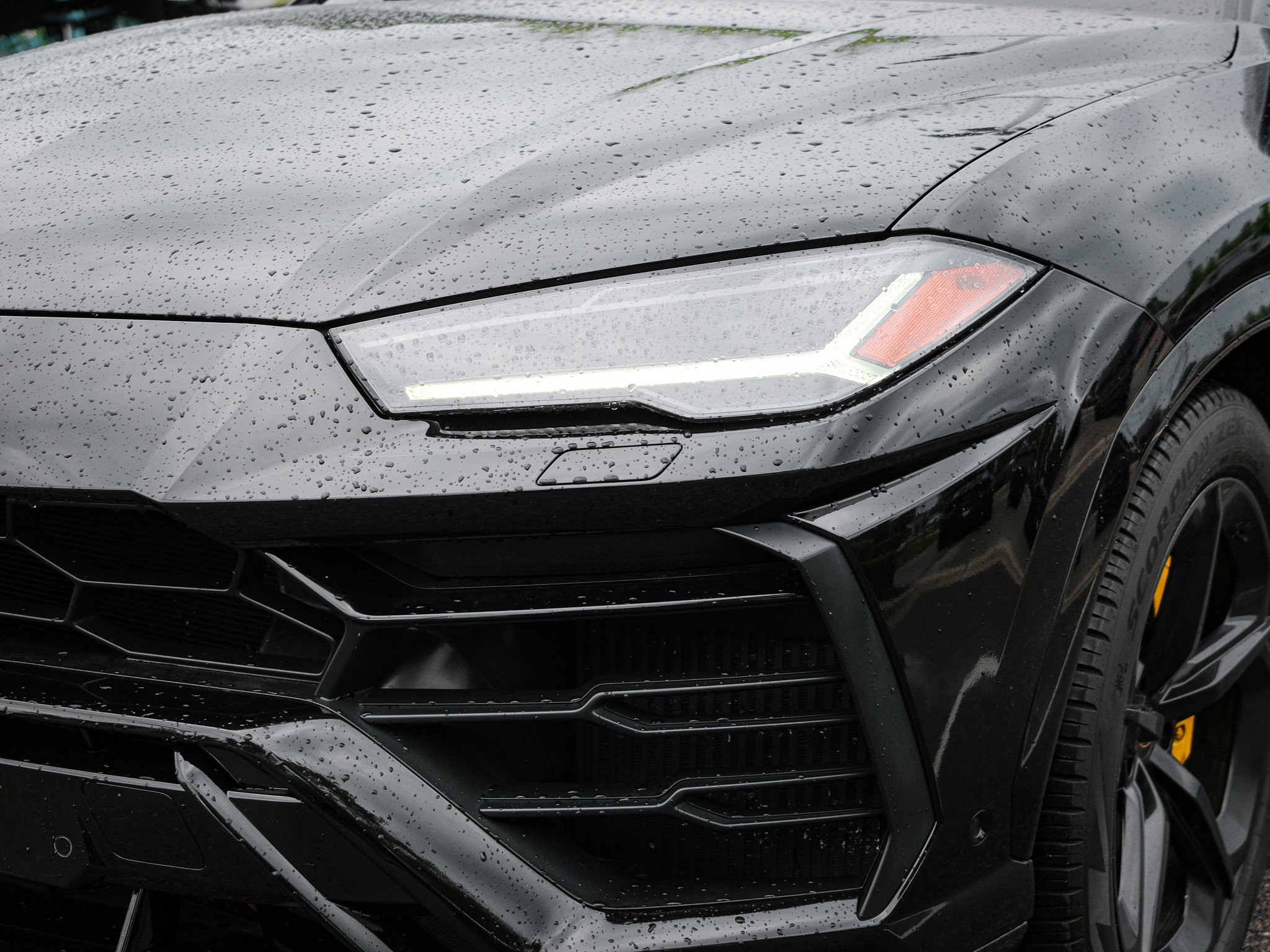 Used 2020 Lamborghini Urus AWD/4WD image 6