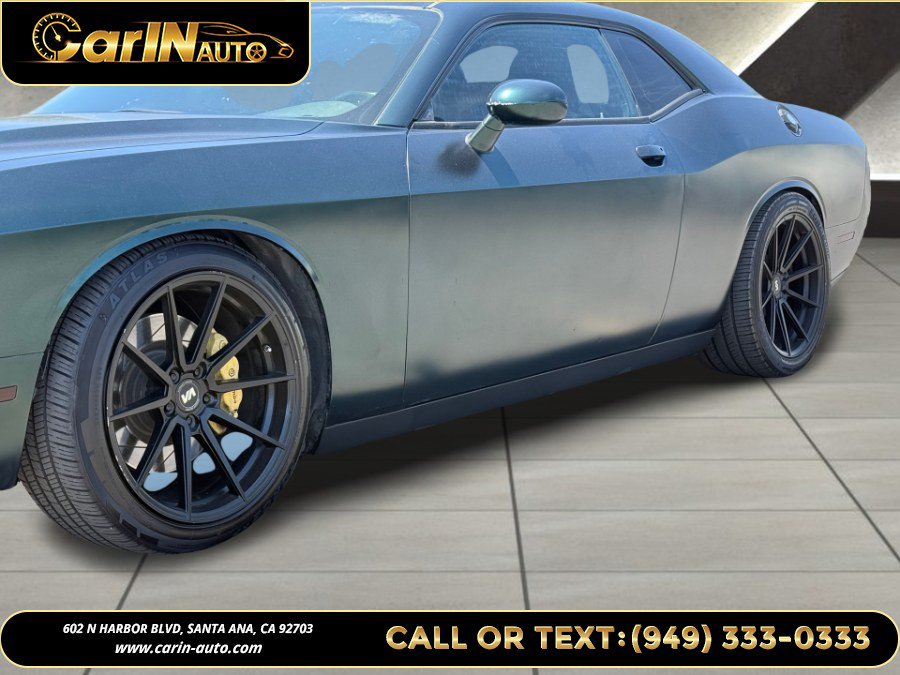 Used 2016 Dodge Challenger R/T Scat Pack RWD image 9