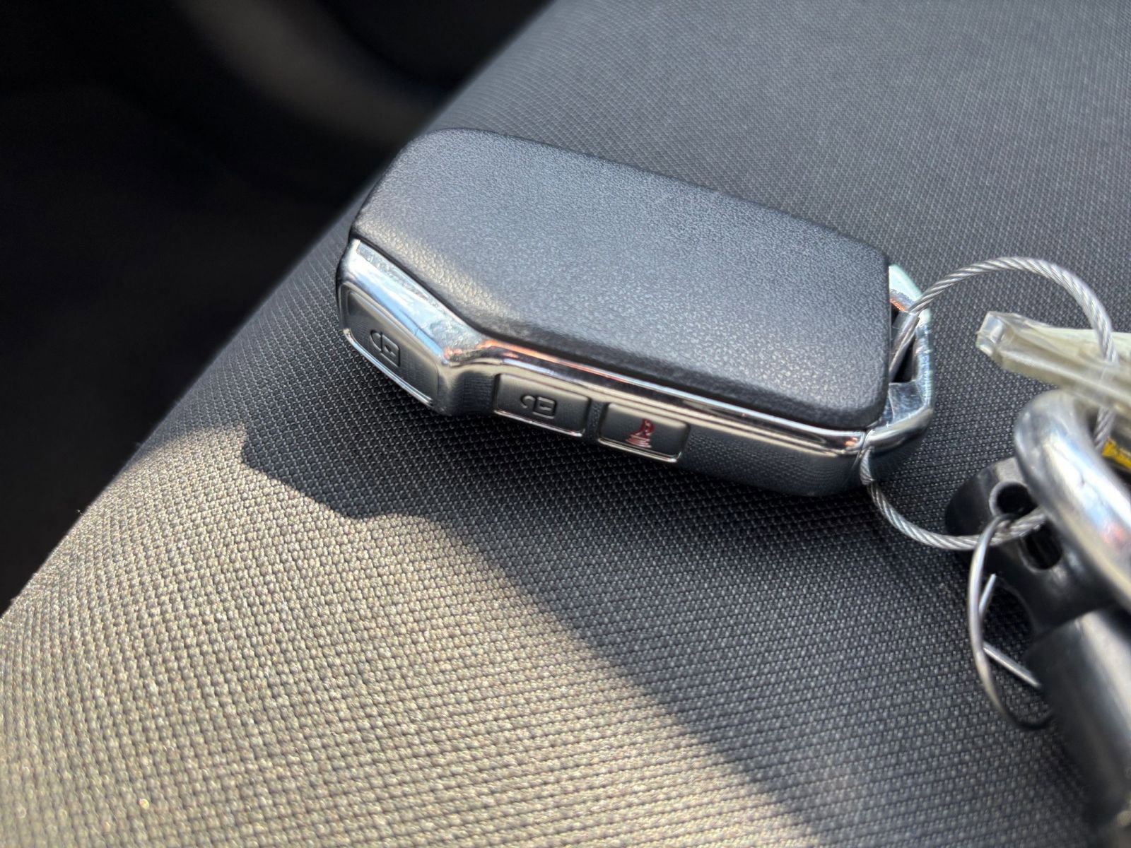 Used 2025 Kia Sportage LX image 21