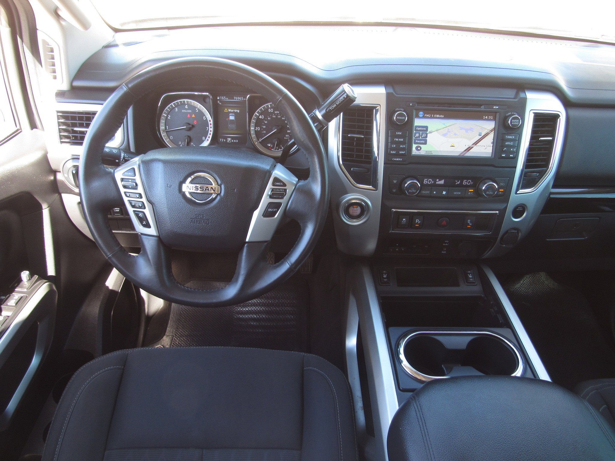 Used 2017 Nissan Titan SV image 16