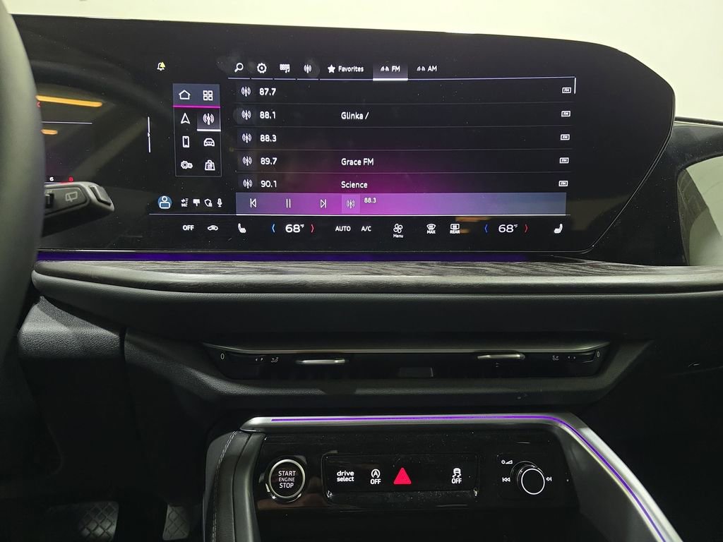Certified 2025 Audi Q5 Premium w/ Premium Plus AWD/4WD image 18