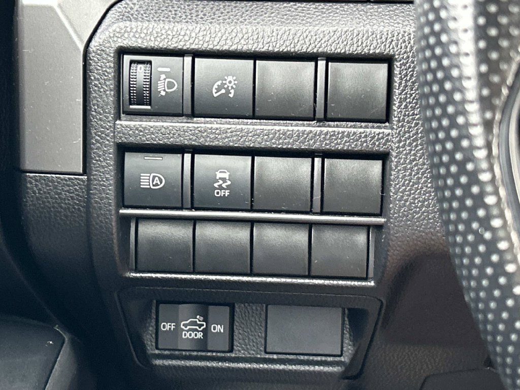 Used 2024 Toyota Tacoma SR5 AWD/4WD image 26