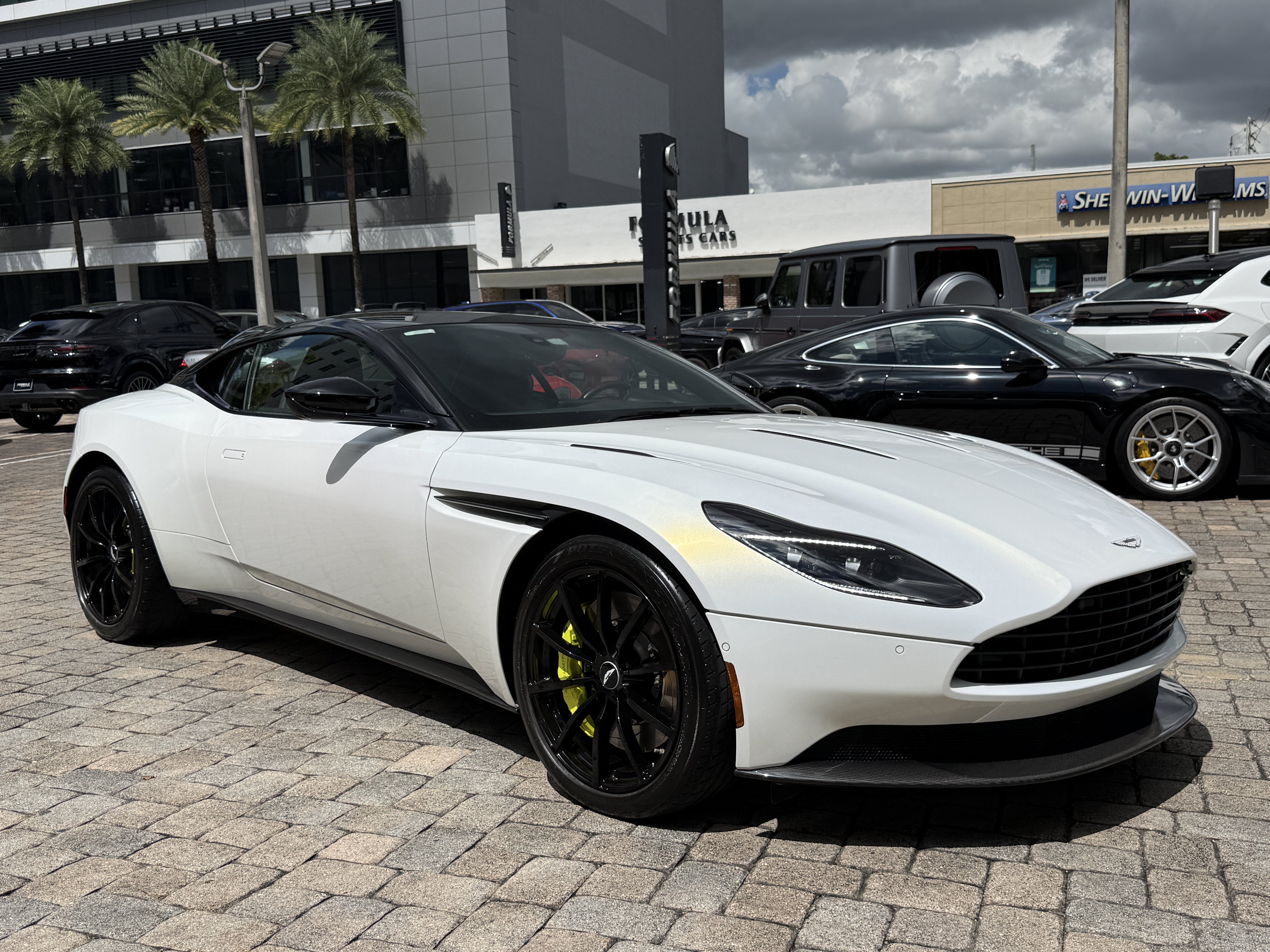 Used 2020 Aston Martin DB11 AMR RWD image 1