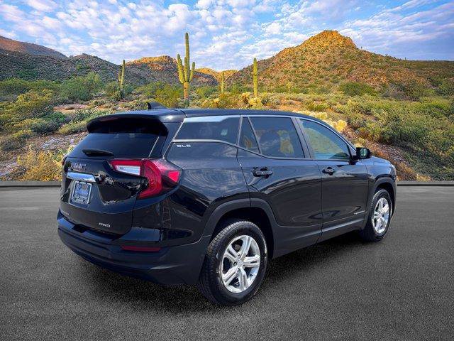 Used 2024 GMC Terrain SLE AWD/4WD image 4
