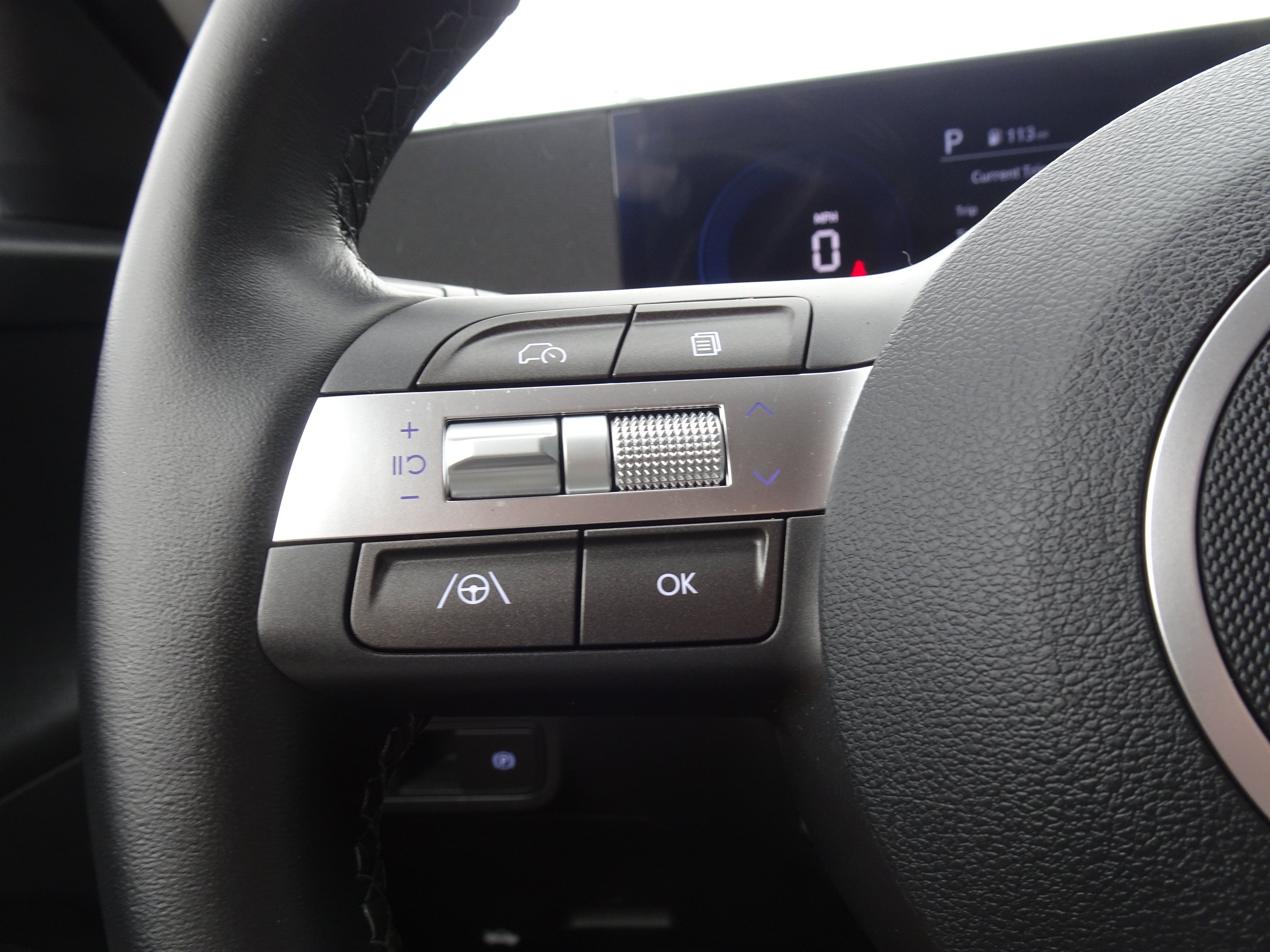 Used 2025 Hyundai Kona SEL AWD/4WD image 20