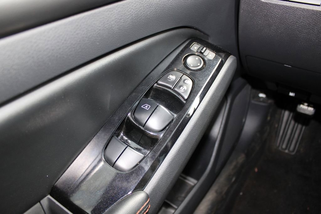 Used 2024 Nissan Altima 2.5 SR image 12