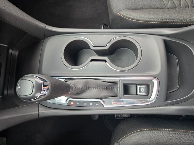 Used 2021 Chevrolet Equinox LT w/ Driver Convenience Package image 25