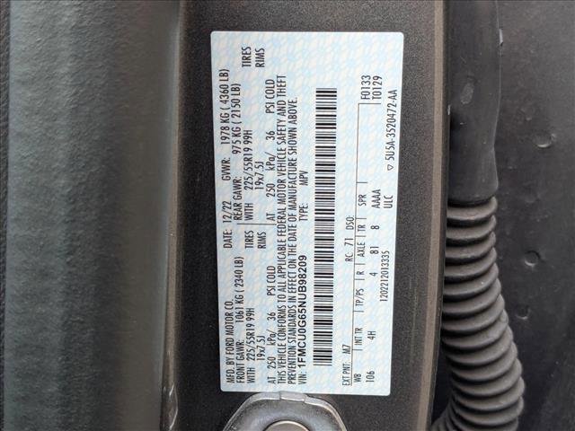 Used 2022 Ford Escape SE w/ SE Sport Appearance Package FWD image 24