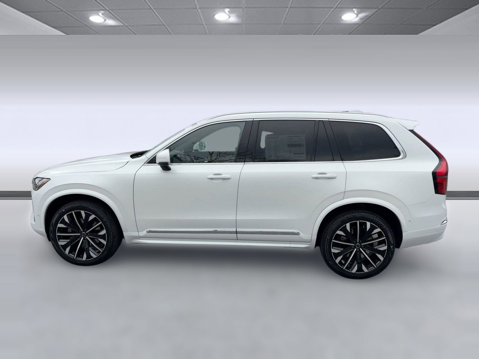 New 2026 Volvo XC90 B6 Ultra image 2