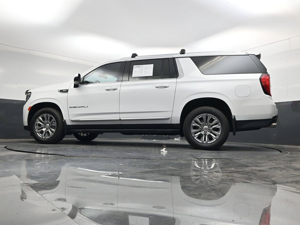 Used 2021 GMC Yukon XL Denali AWD/4WD image 43