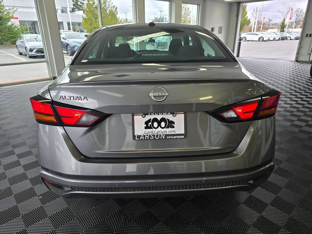 Used 2023 Nissan Altima 2.5 SV image 5