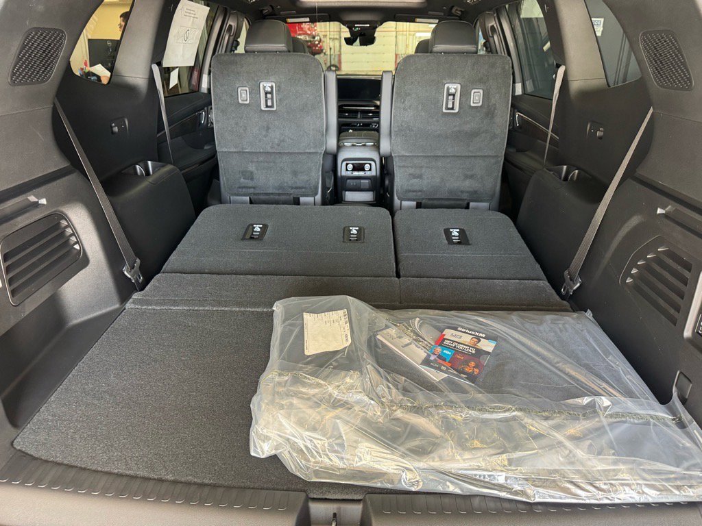 New 2026 Buick Enclave Avenir w/ Super Cruise Package image 9