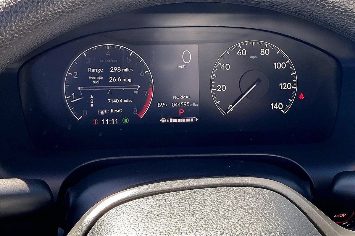 Used 2025 Honda HR-V LX image 8