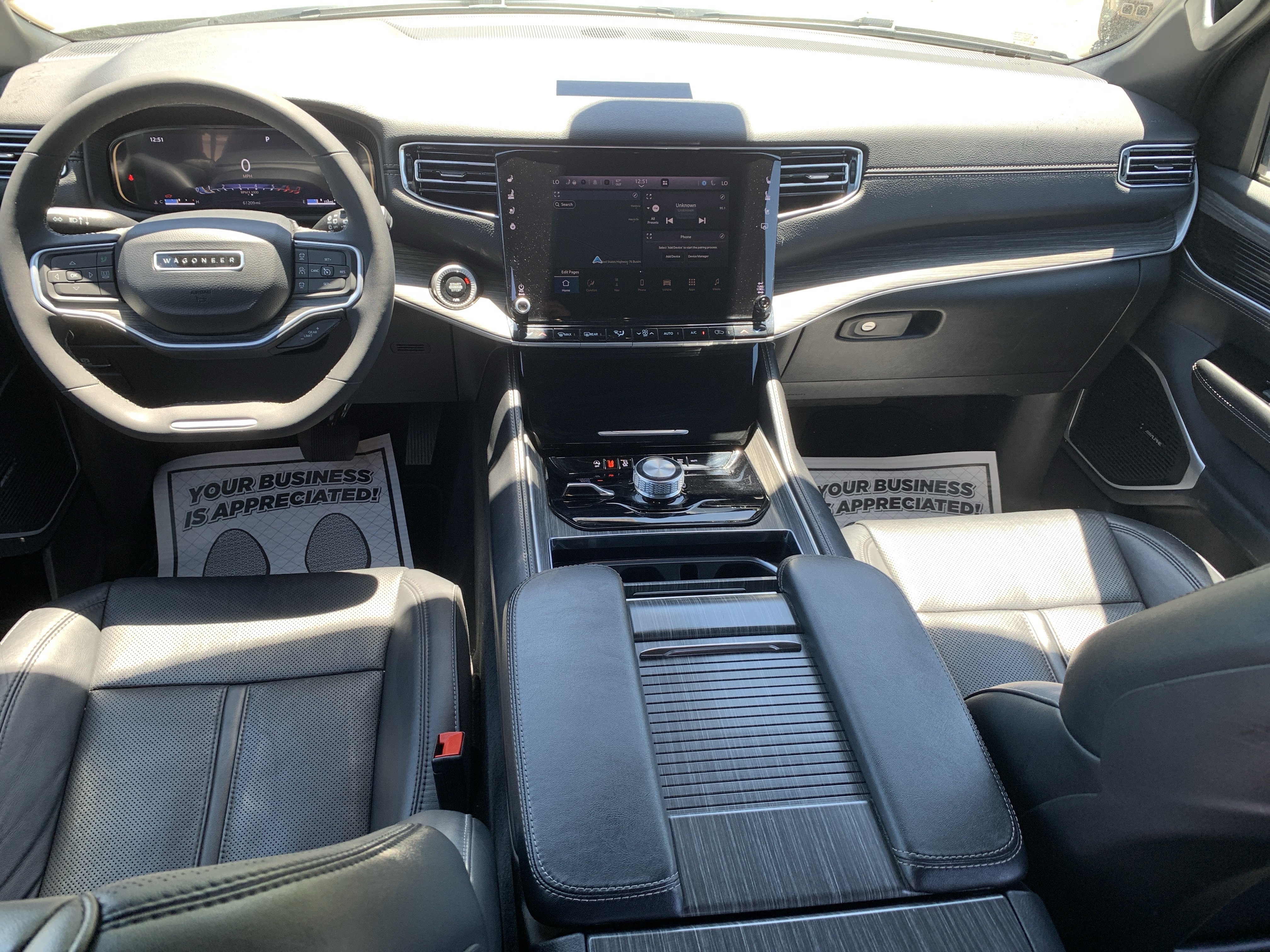 Used 2024 Jeep Wagoneer Series II AWD/4WD image 38