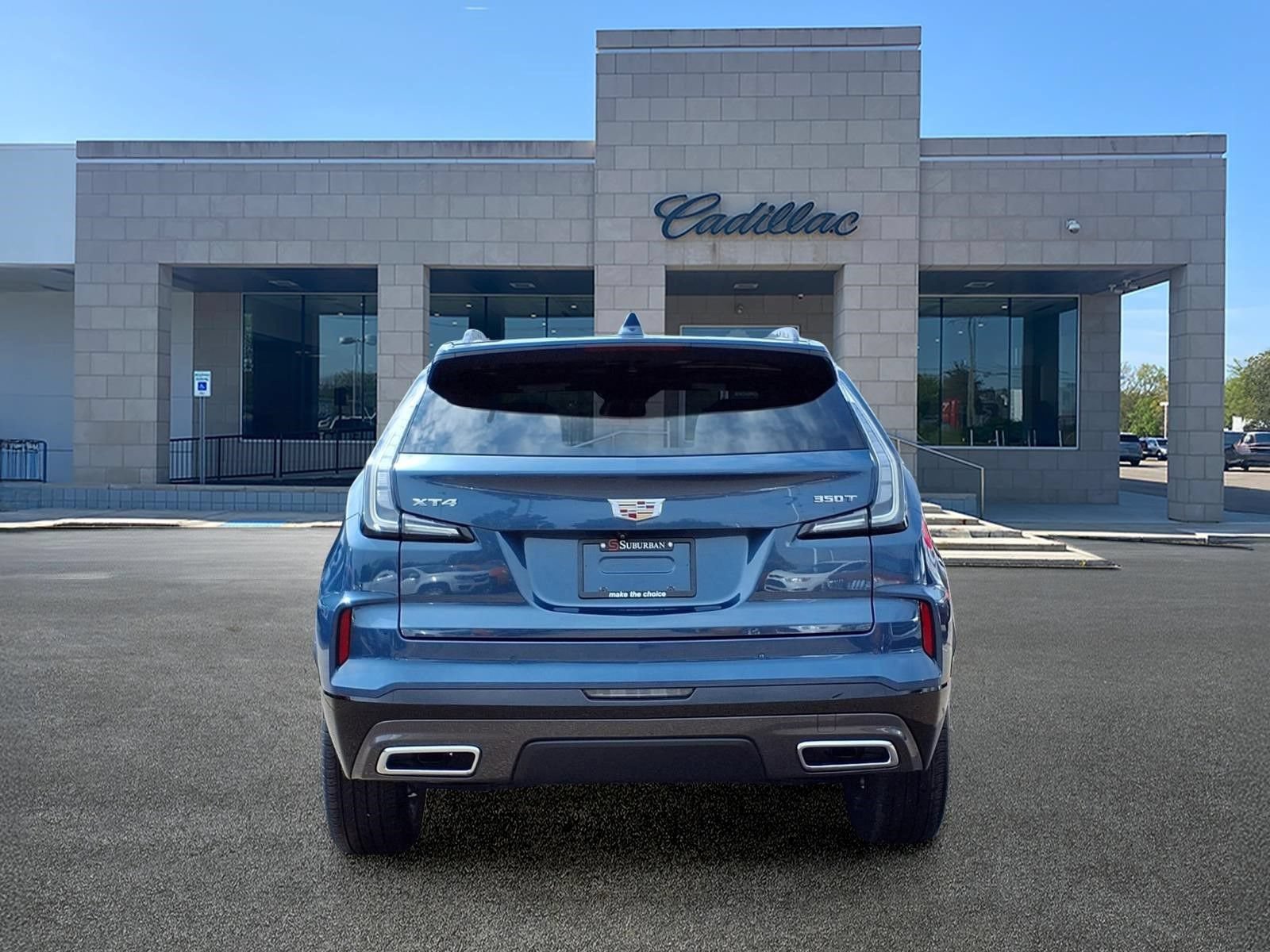 Used 2024 Cadillac XT4 Sport w/ LPO, Floor Liner Package FWD image 5