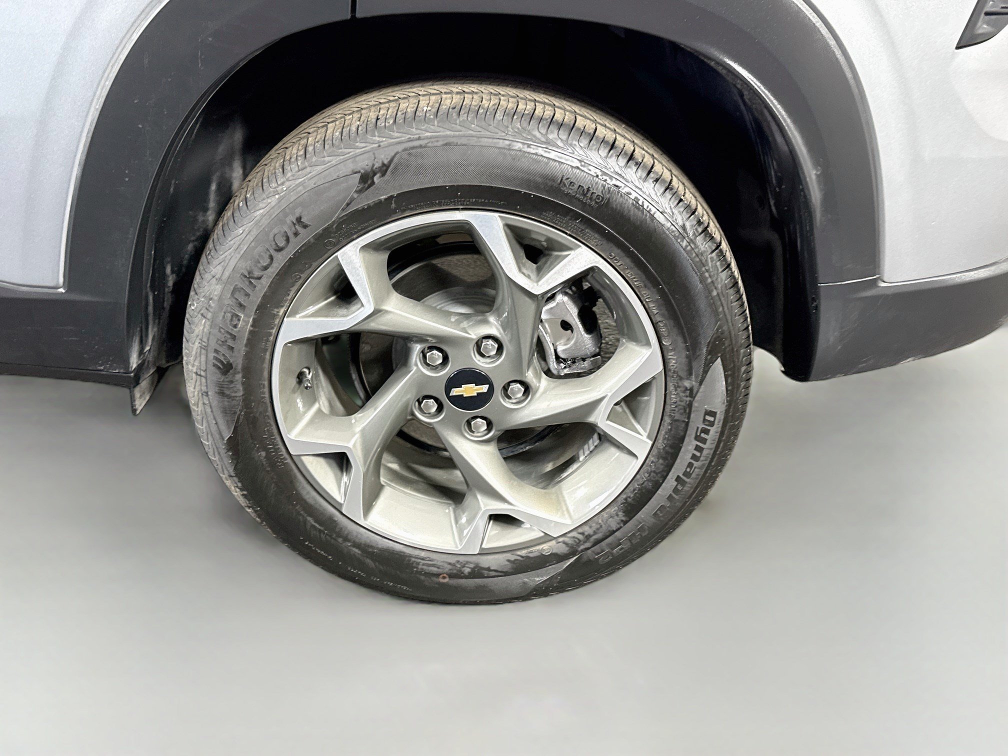 Used 2026 Chevrolet Trax LT FWD image 25
