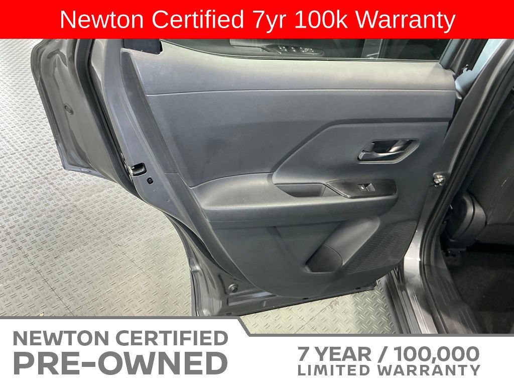 Used 2025 Nissan Kicks S FWD image 33