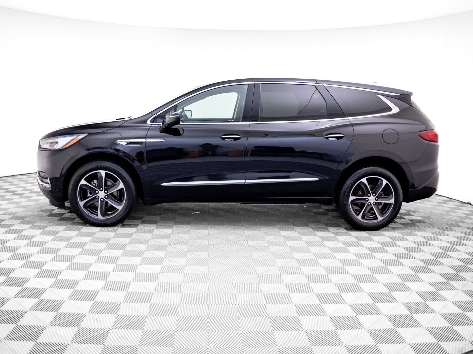 Used 2021 Buick Enclave Essence w/ Sport Touring Edition AWD/4WD video 2