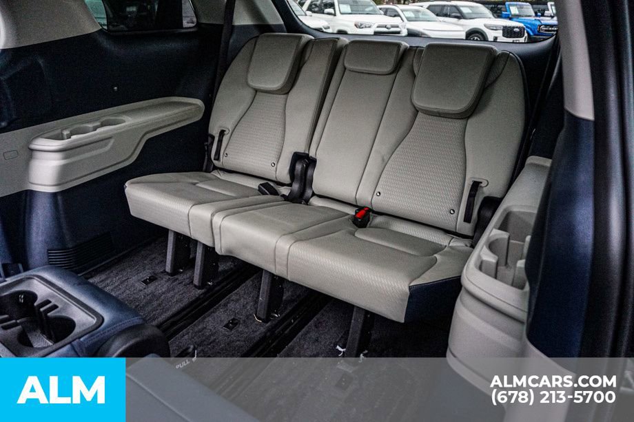 Used 2025 Kia Carnival SX Prestige image 22