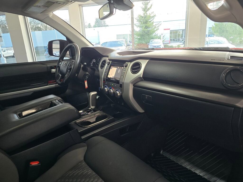 Used 2018 Toyota Tundra Limited image 45