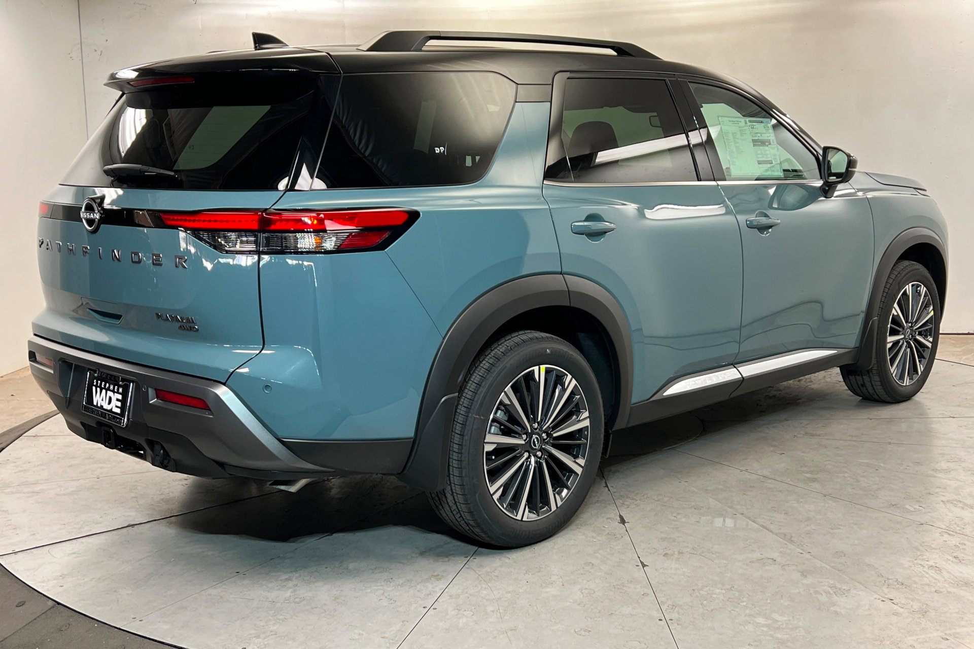 New 2026 Nissan Pathfinder Platinum image 5