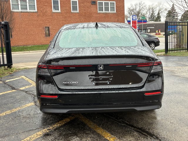 Used 2023 Honda Accord EX image 6