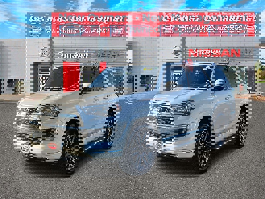 Used 2019 Toyota 4Runner SR5 image 2