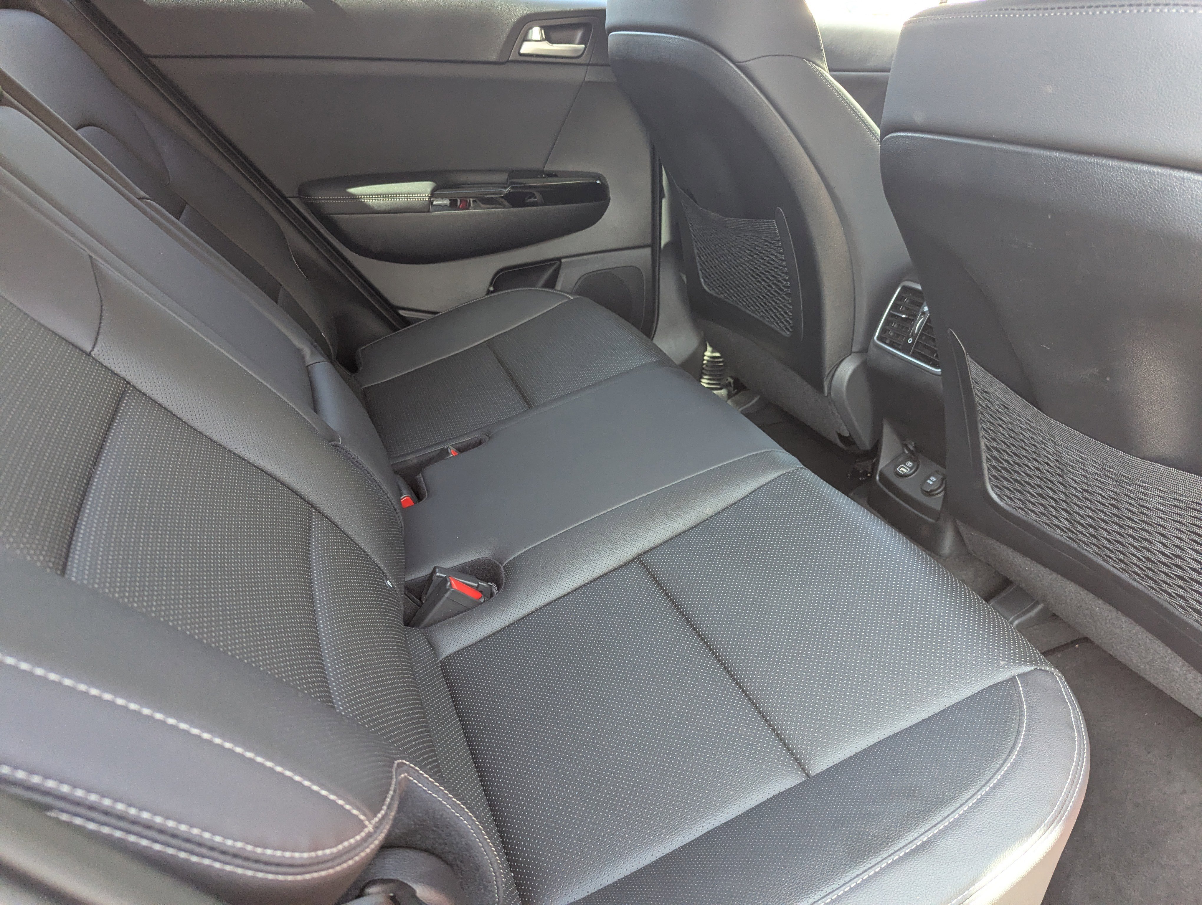 Used 2020 Kia Sportage EX FWD image 11