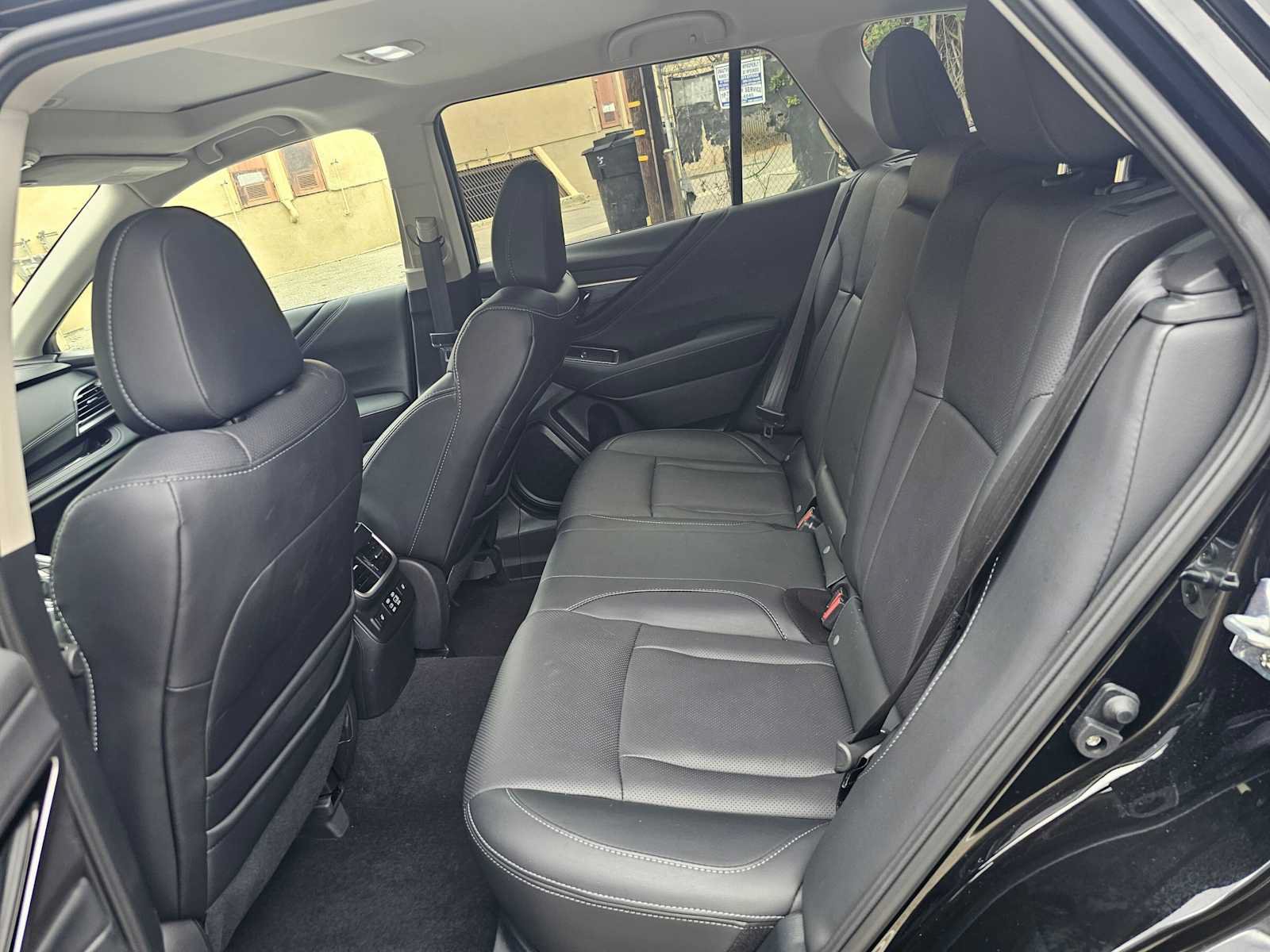 Certified 2024 Subaru Outback Limited AWD/4WD image 18