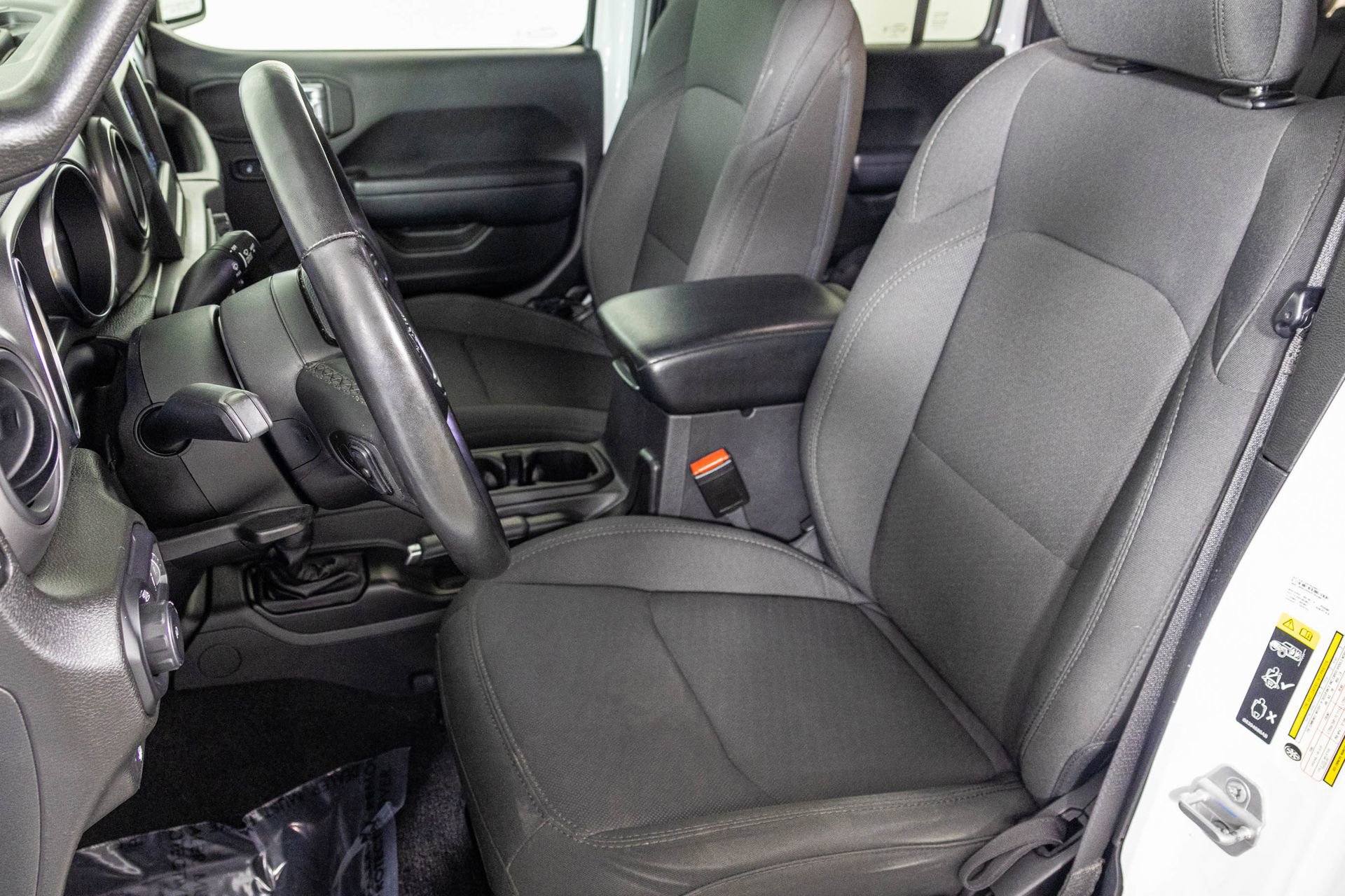 Used 2023 Jeep Wrangler Unlimited w/ Cold Weather Group image 20