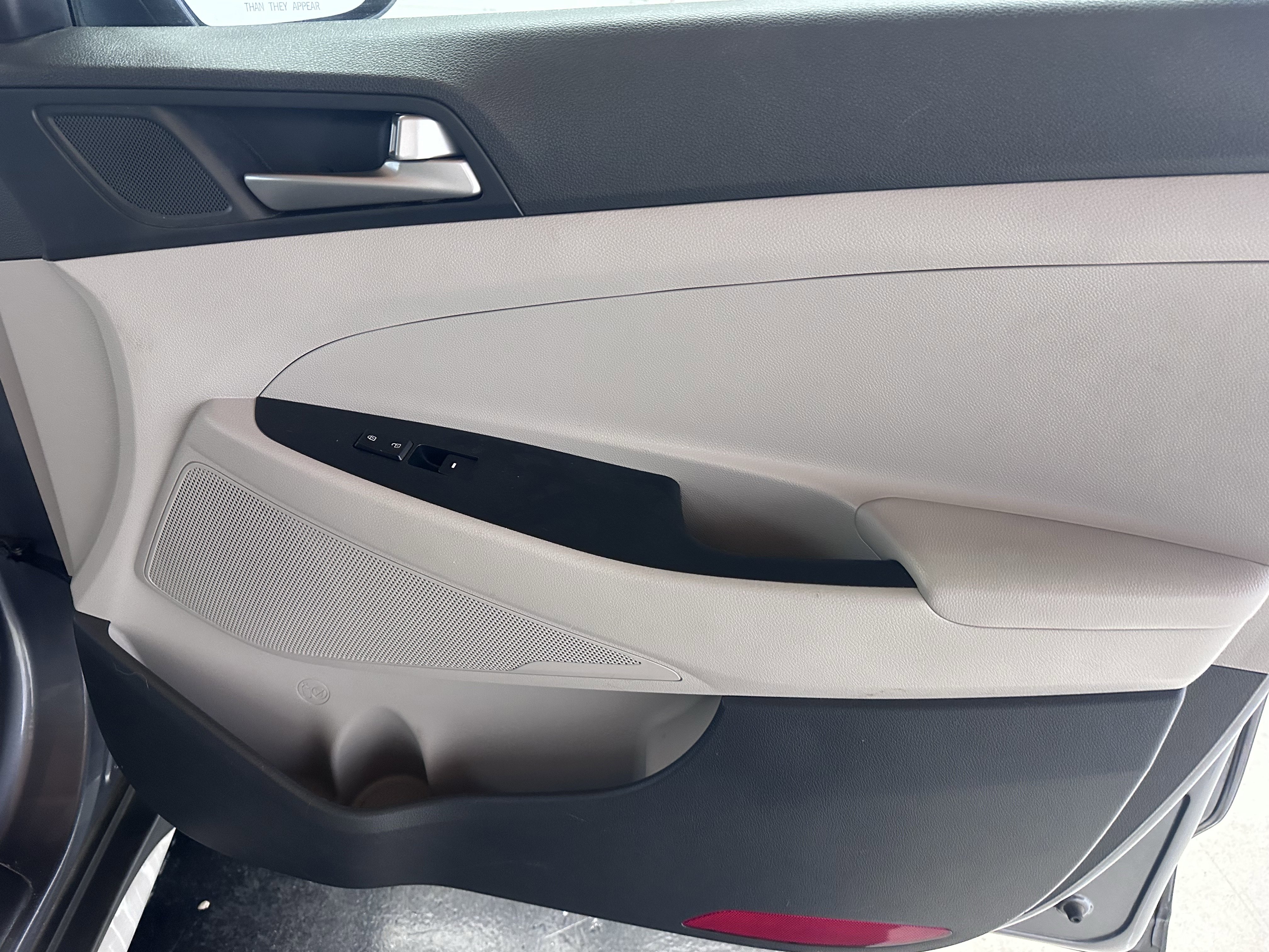 Used 2018 Hyundai Tucson Sport w/ Cargo Package image 36