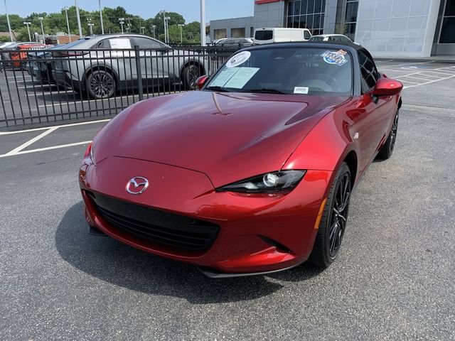 Used 2024 MAZDA MX-5 Miata Grand Touring RWD image 4
