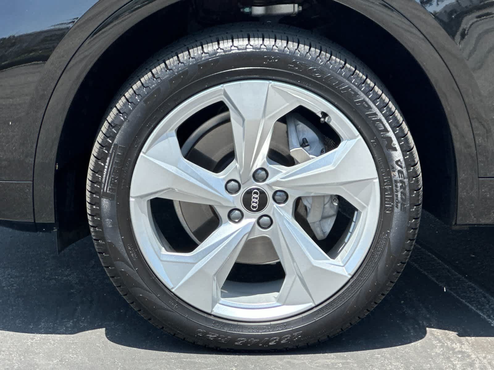 Used 2025 Audi Q5 2.0T Premium Plus w/ Premium Plus Package AWD/4WD image 27