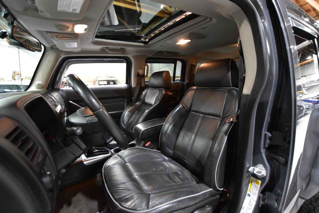 Used 2009 HUMMER H3 Luxury AWD/4WD image 25